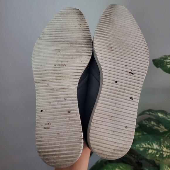 Everlane Leather Loafers - Picture 3 of 5